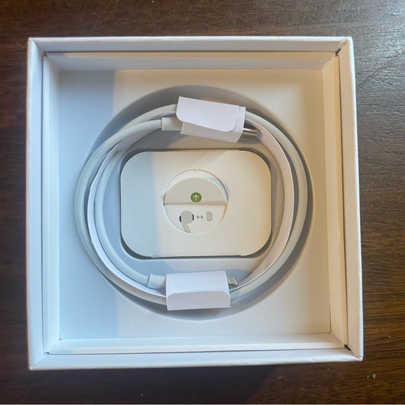 AirPod Pro 2nd Generation - Picture 6 of 10